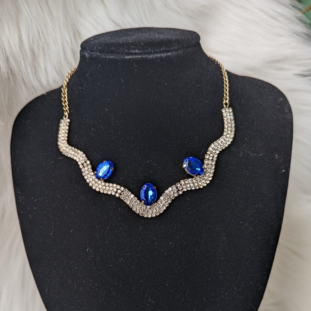 Sapphire Oval Rhinestone Necklace